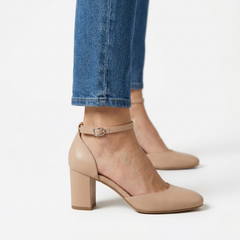Alaya | Zapatilla con Correa Plateada
