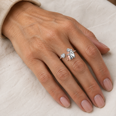 Abrazo Eterno — Anillo Ajustable con Grabado